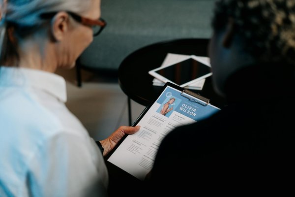 Les raisons pour lesquelles la mode séduit tant de personnes